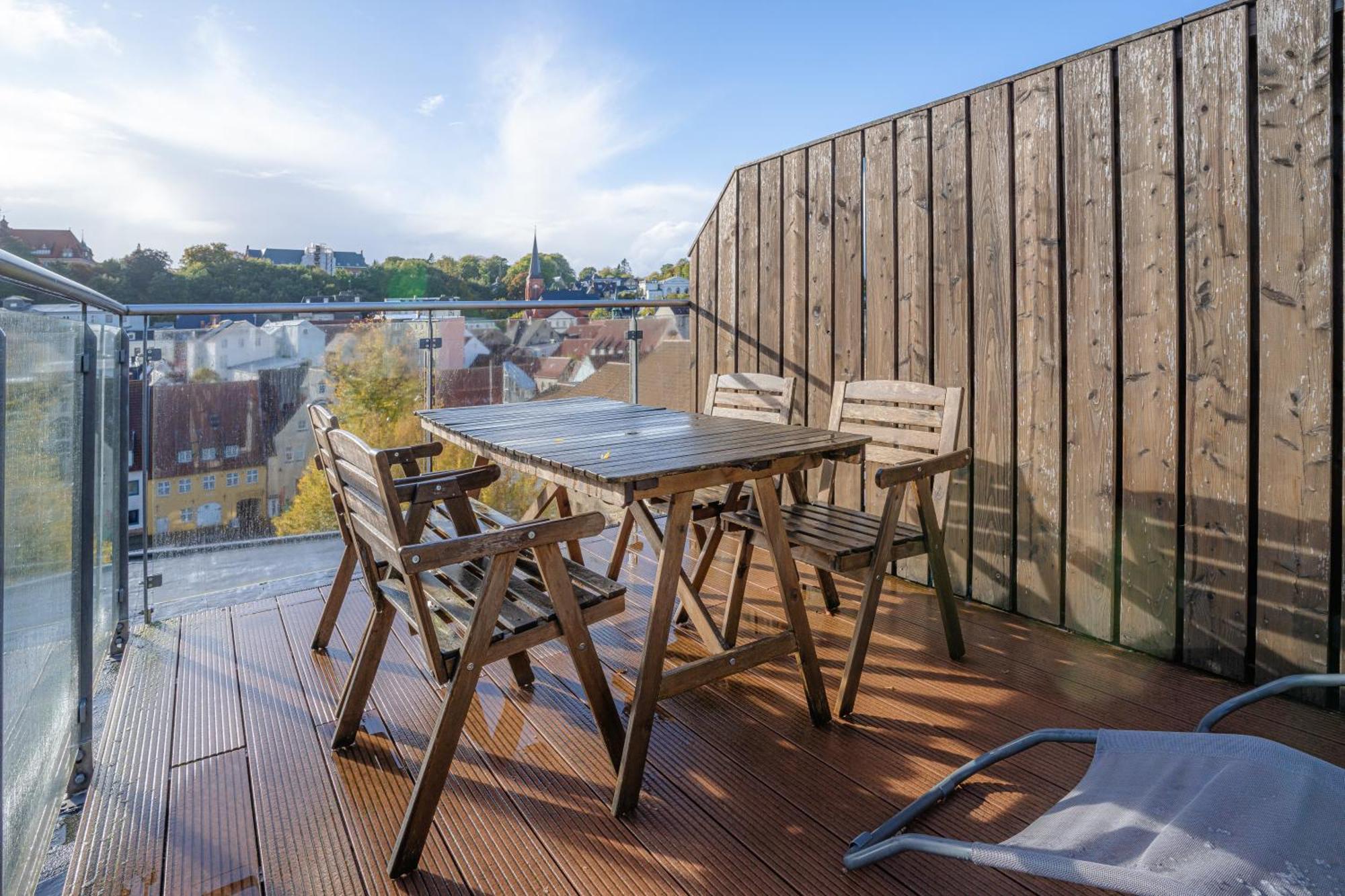 Hafenkoje Mit Blick Ueber Hafen Und Altstadt Apartment