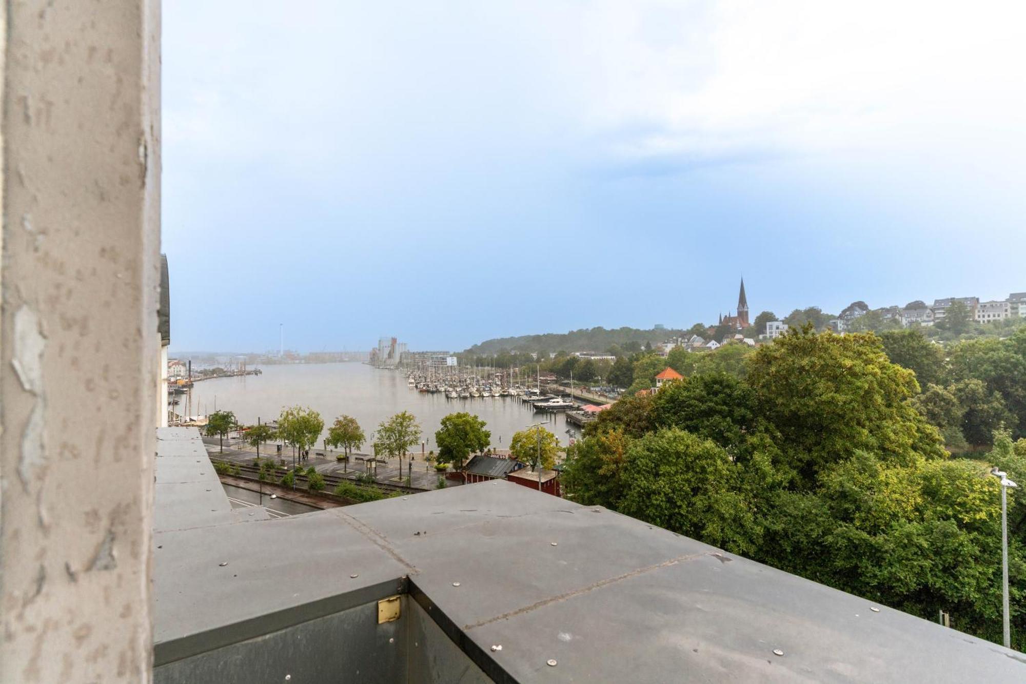 Hafenkoje Mit Blick Ueber Hafen Und Altstadt Apartment