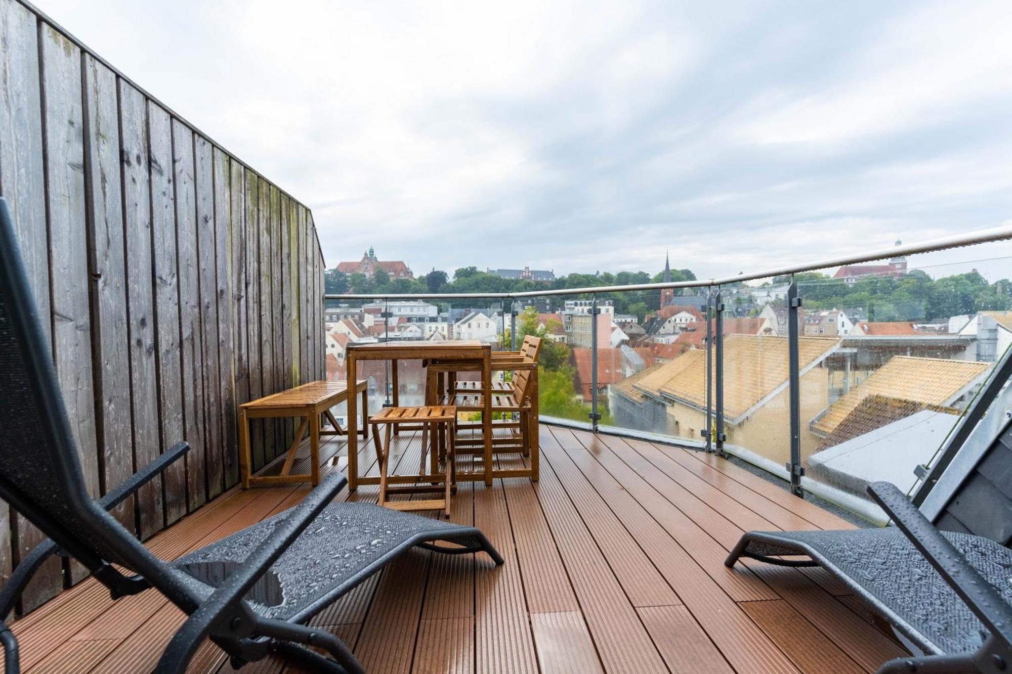 Apartment Hafenkoje Mit Blick Ueber Hafen Und Altstadt *